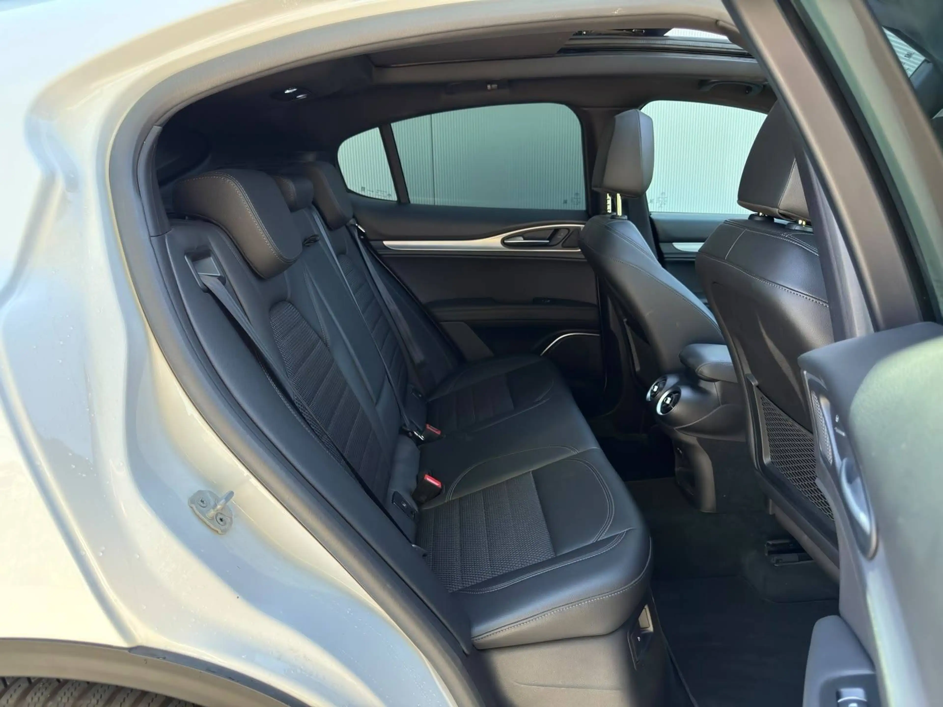 Alfa Romeo Stelvio adaptive cruise controle/camera/navigatie — photo 12
