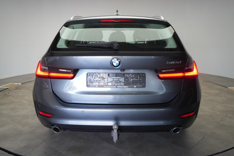 BMW 318 d Touring Advantage ACC/Kamera/H&K/AHK/ — photo 4