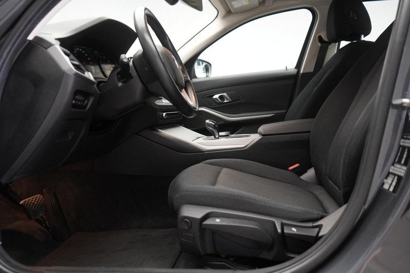 BMW 318 d Touring Advantage ACC/Kamera/H&K/AHK/ — photo 10