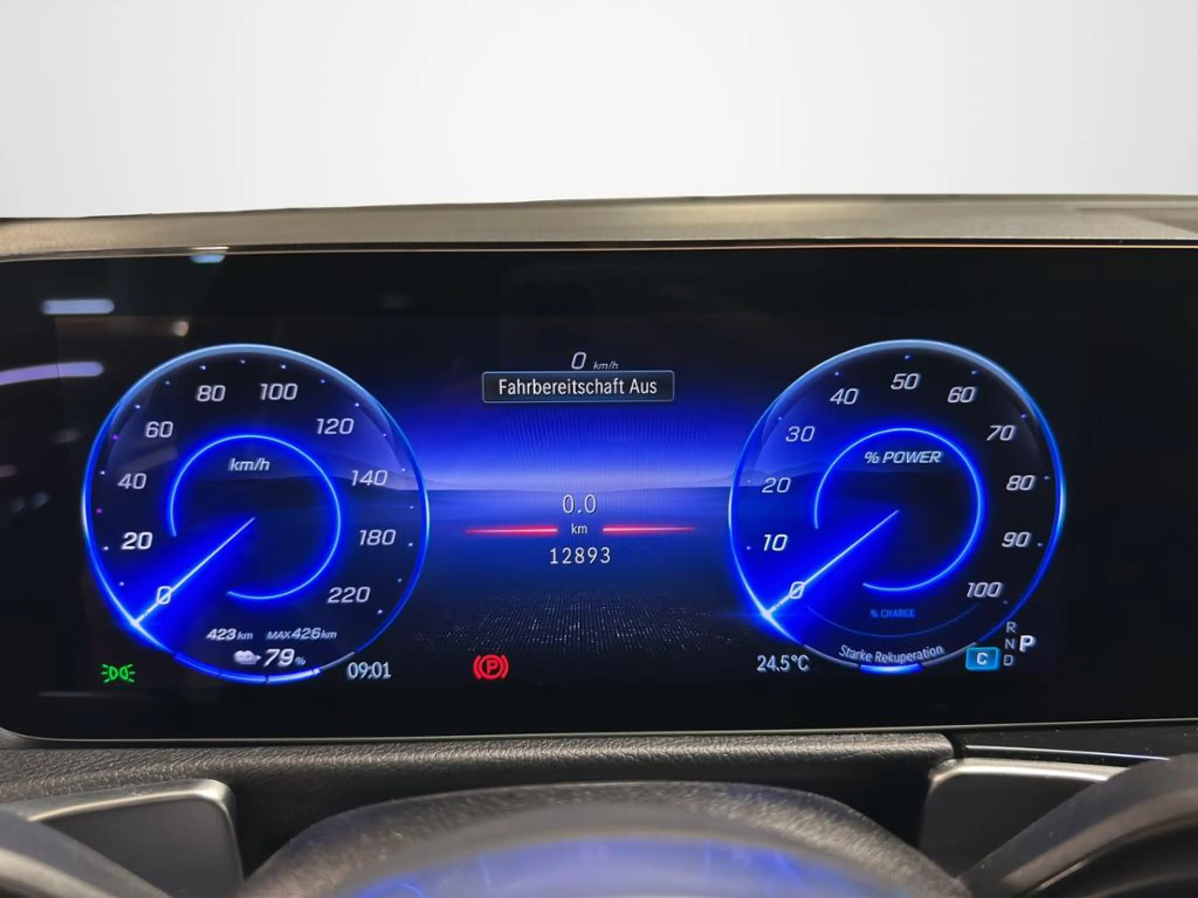 Mercedes-Benz EQB 250 + Progressive *Winter-P*Adv.Sound*Easy-P* — photo 14