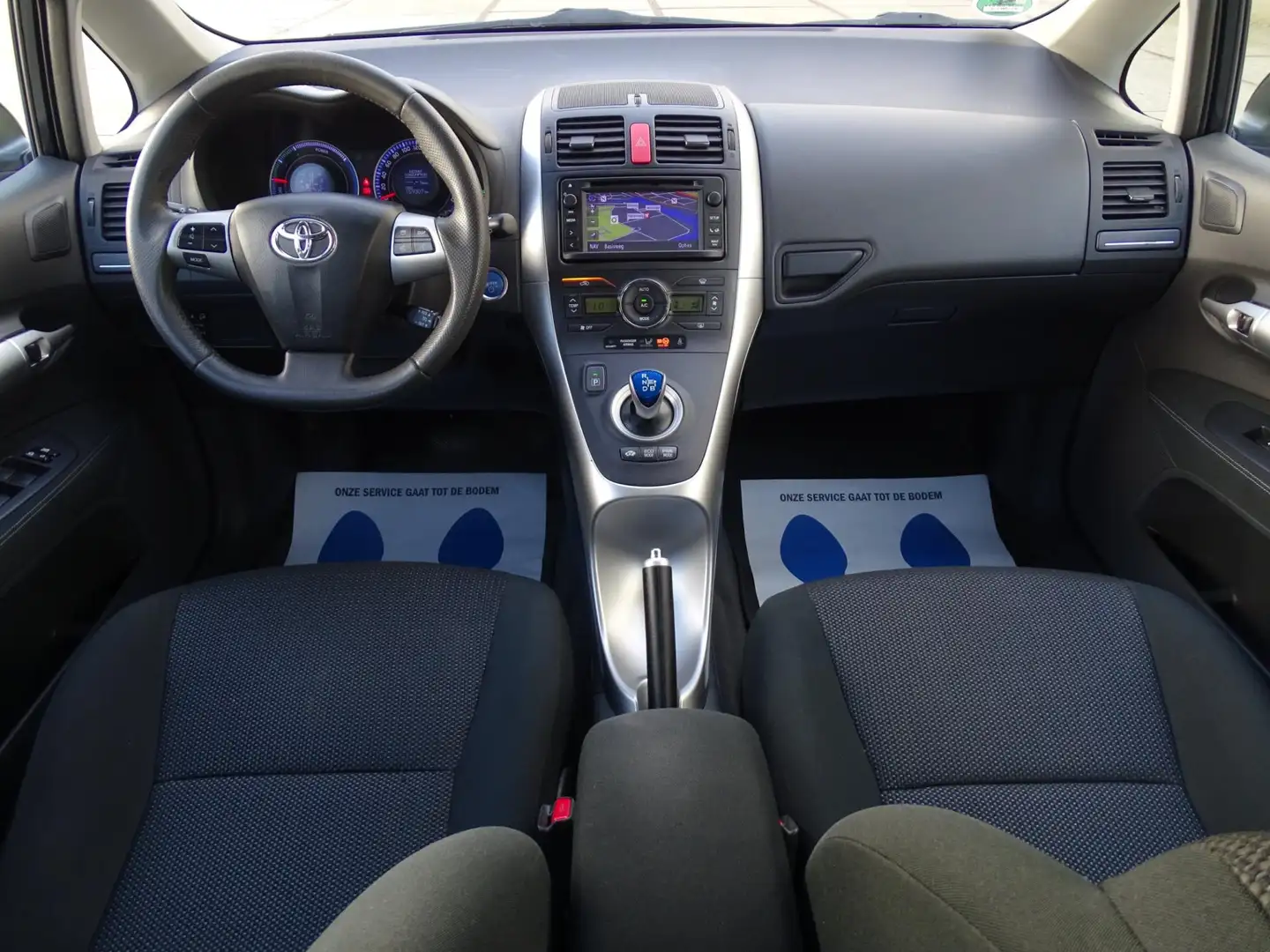 Toyota Auris 1.8 Full Hybrid Dynamic Business - AUTOMAAT - PARK Чорний - 2