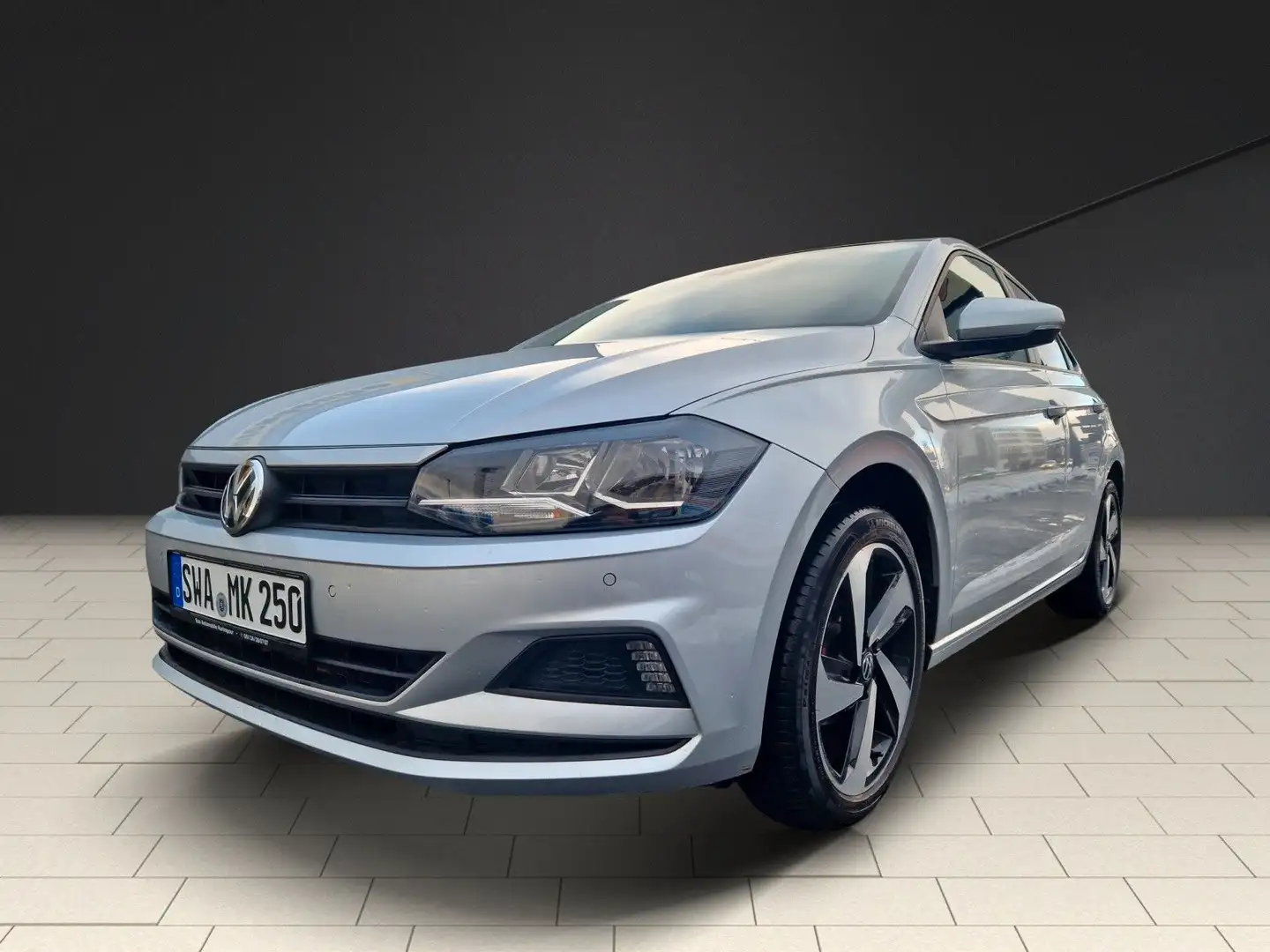 Volkswagen Polo 1.0 TSI 70kW Comfortline Silber - 1