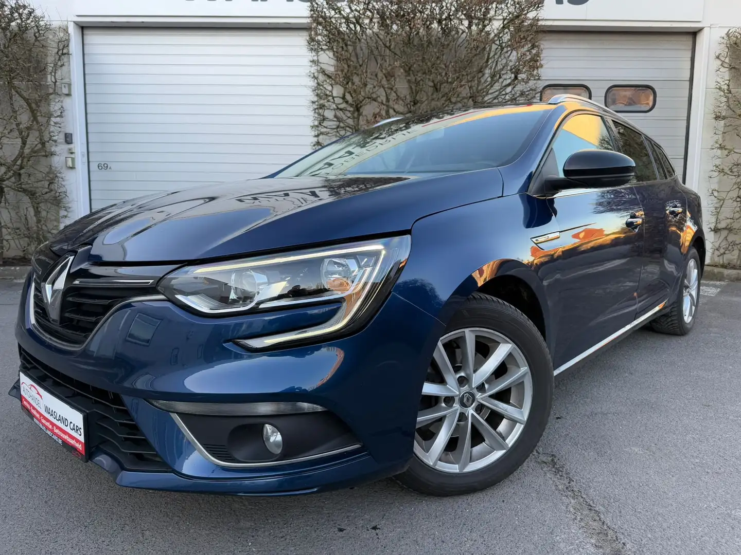 Renault Megane Mégane SW 1.5 dCi Energy Limited Bleu - 2