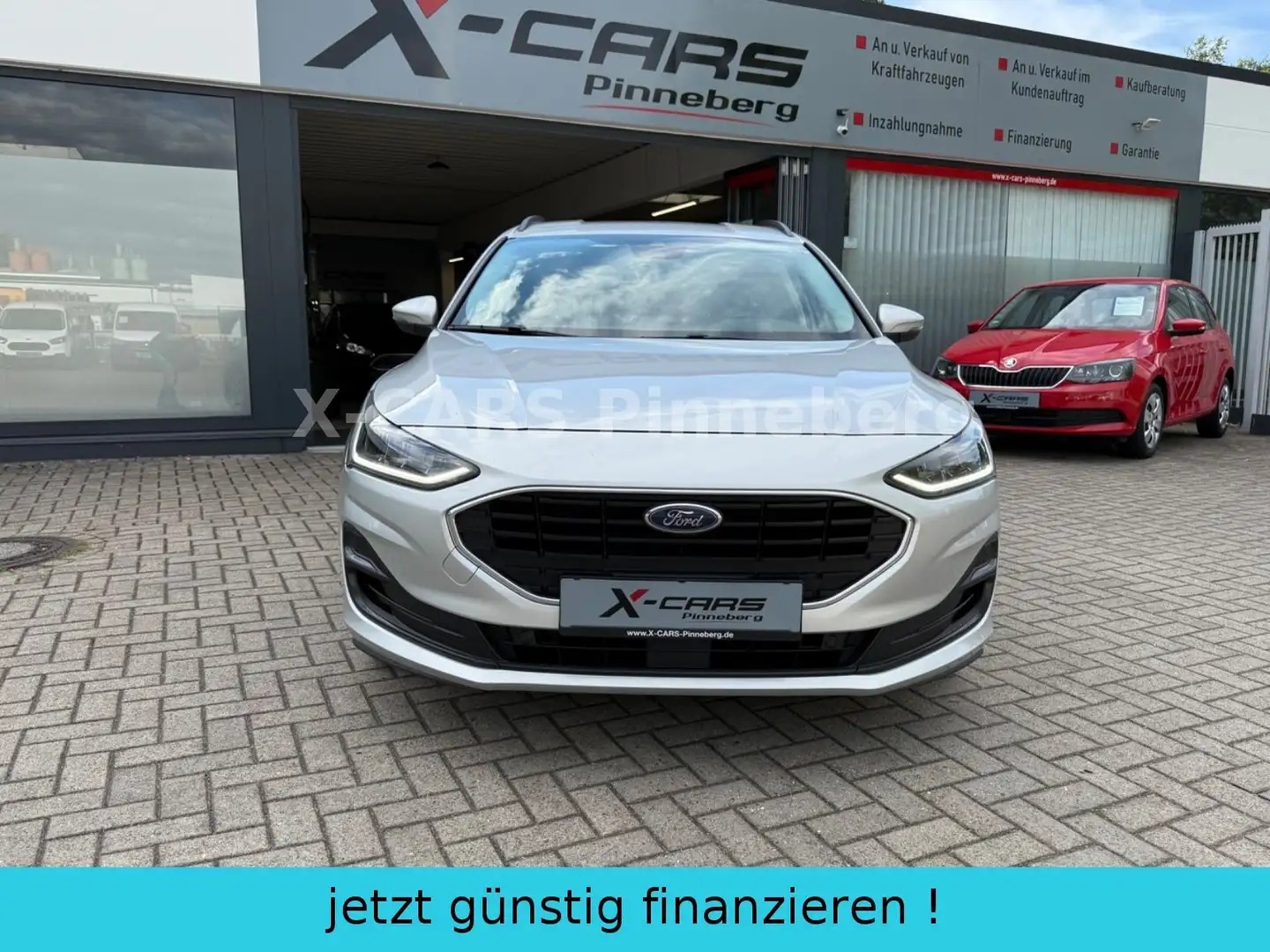 Ford Focus Turnier 1.5 TDCI"Cool & Connect"Rückfahrk. Silber - 2