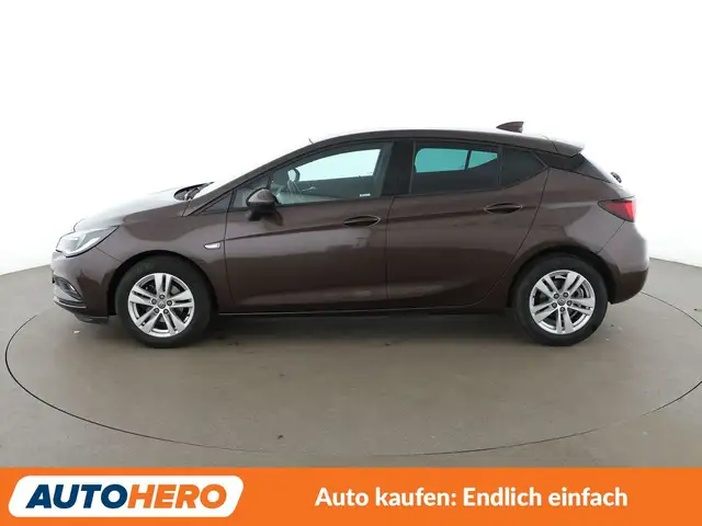 Opel Astra view 3