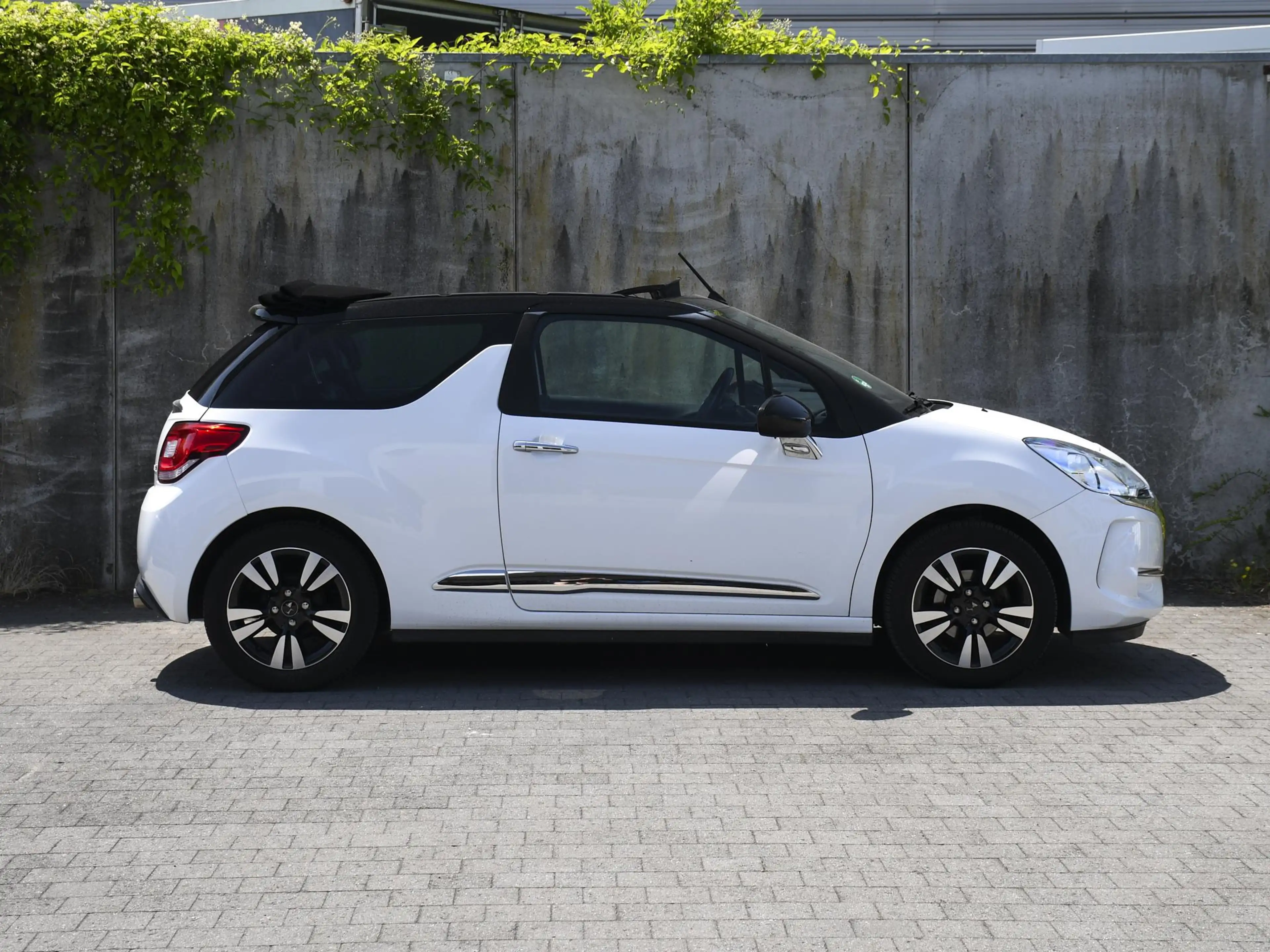 DS Automobiles DS 3 Cabrio So Chic 1.2 PureTech 82pk SOFT-TOP | 16''LM — photo 5