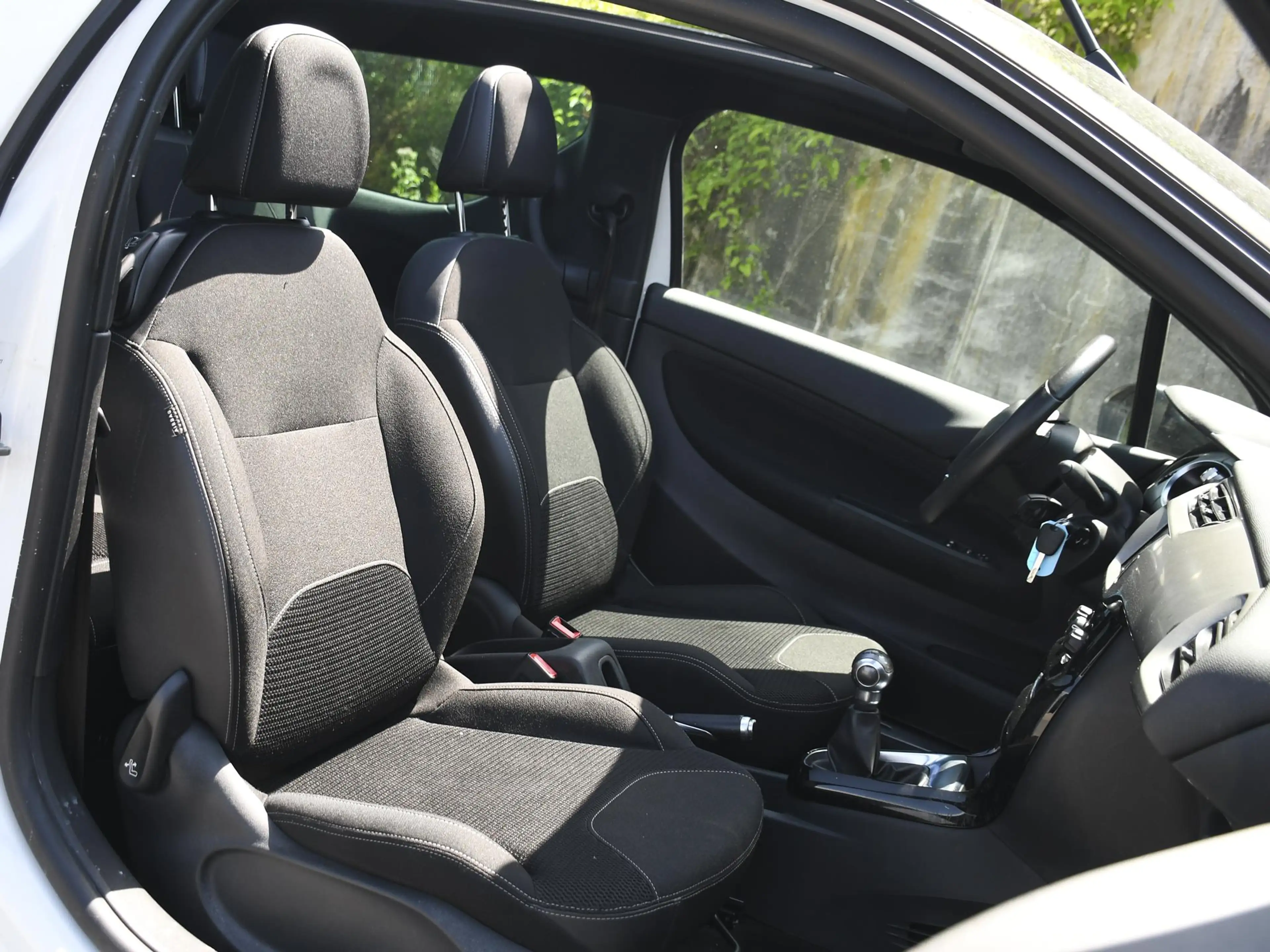 DS Automobiles DS 3 Cabrio So Chic 1.2 PureTech 82pk SOFT-TOP | 16''LM — photo 10