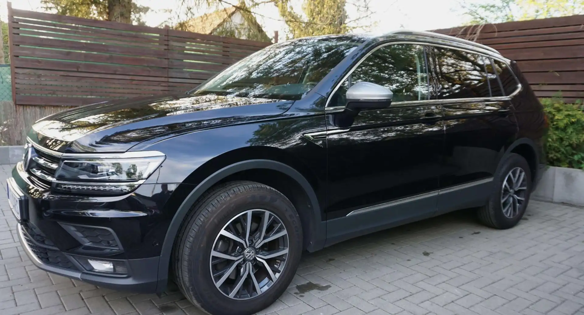 Volkswagen Tiguan Allspace Comfortline Scheckh 3ZoKlima Kam Nero - 2