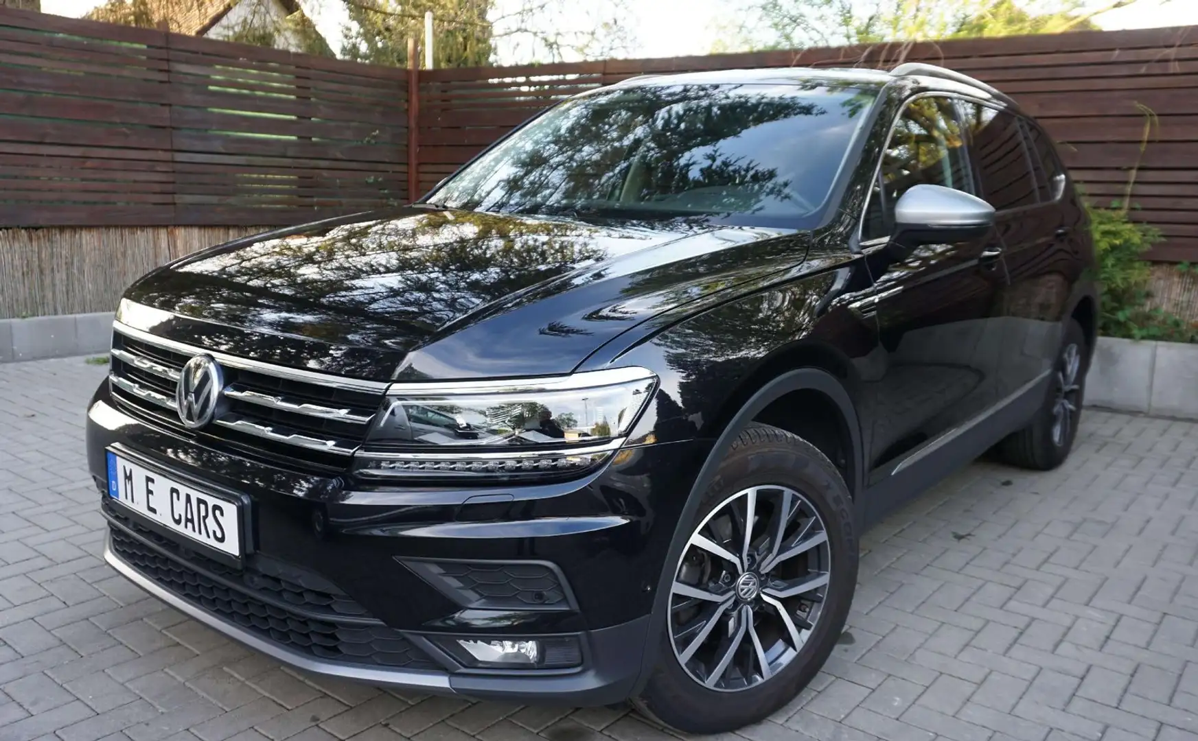 Volkswagen Tiguan Allspace Comfortline Scheckh 3ZoKlima Kam Nero - 1
