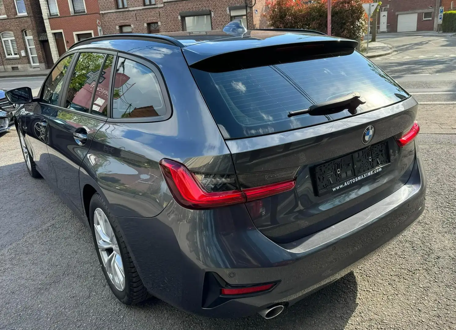 BMW 318 dA Touring /New model /Tva déductible /Garantie Grey - 2