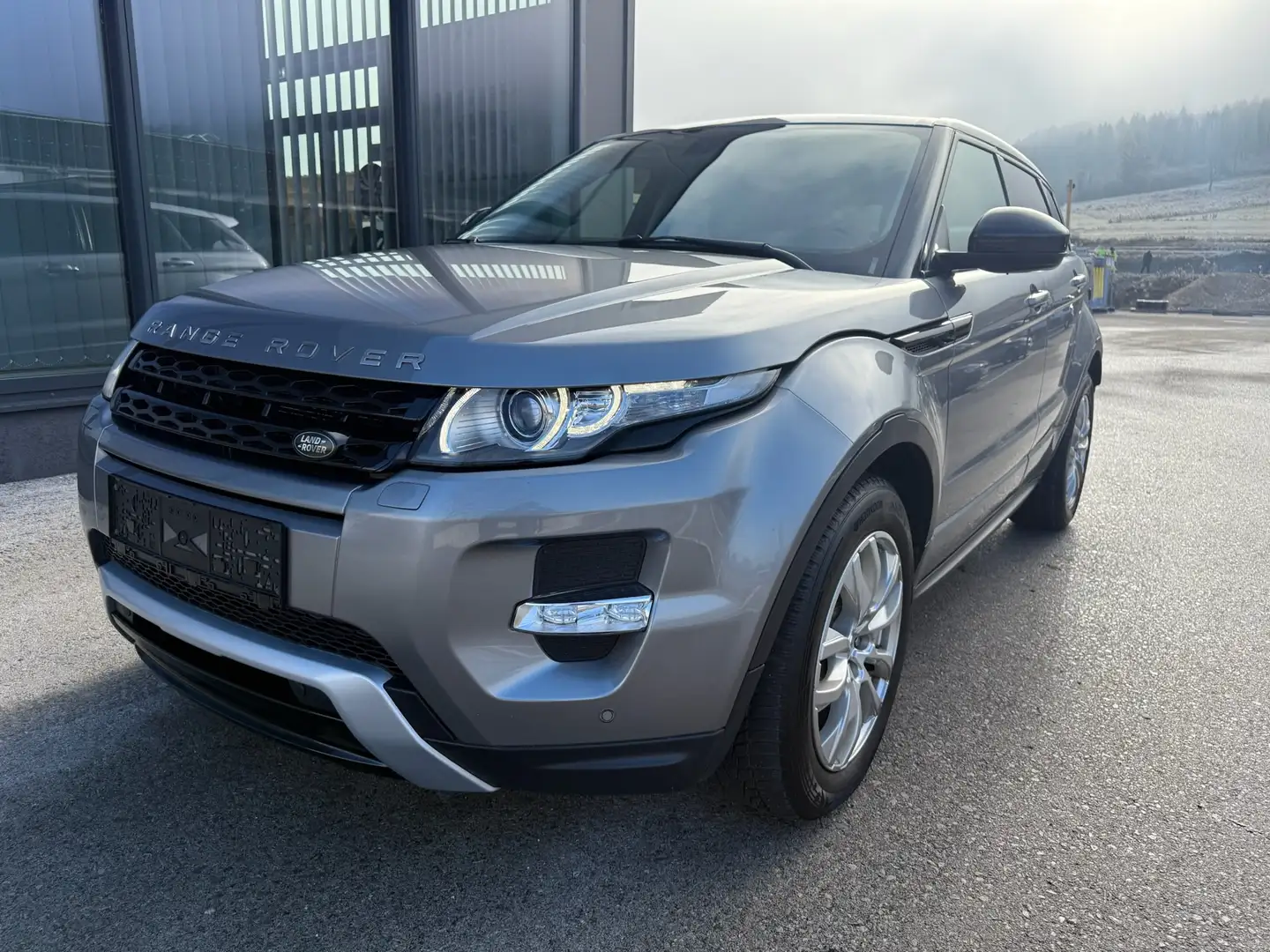 Land Rover Range Rover Evoque Dynamic 2,2 SD4 Automatik Silber - 1