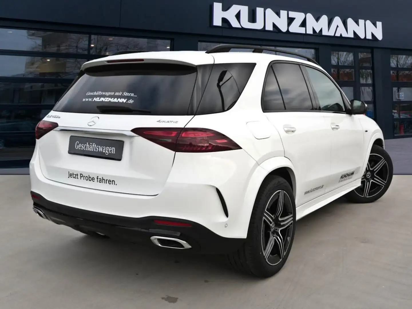 Mercedes-Benz GLE 400 e 4MATIC AMG Distronic Panorama 360° AHK Weiß - 2