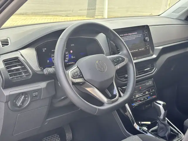 Volkswagen T-Cross view 10