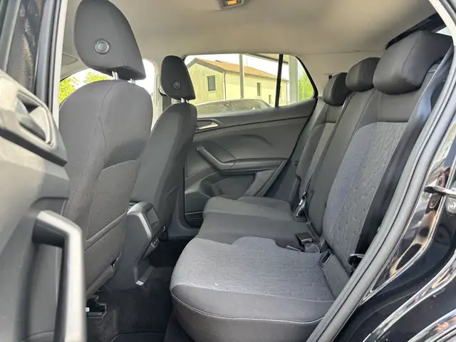 Volkswagen T-Cross view 8