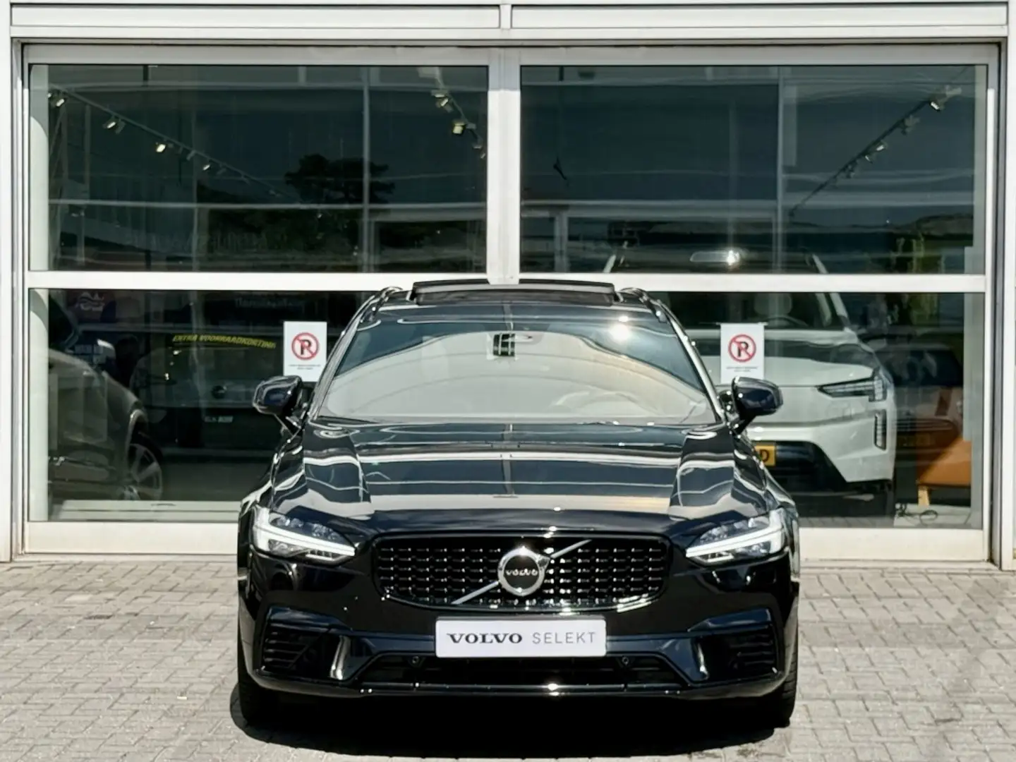 Volvo V90 T6 340PK Recharge R-Design| Panodak| Adap.Cruise| Zwart - 2