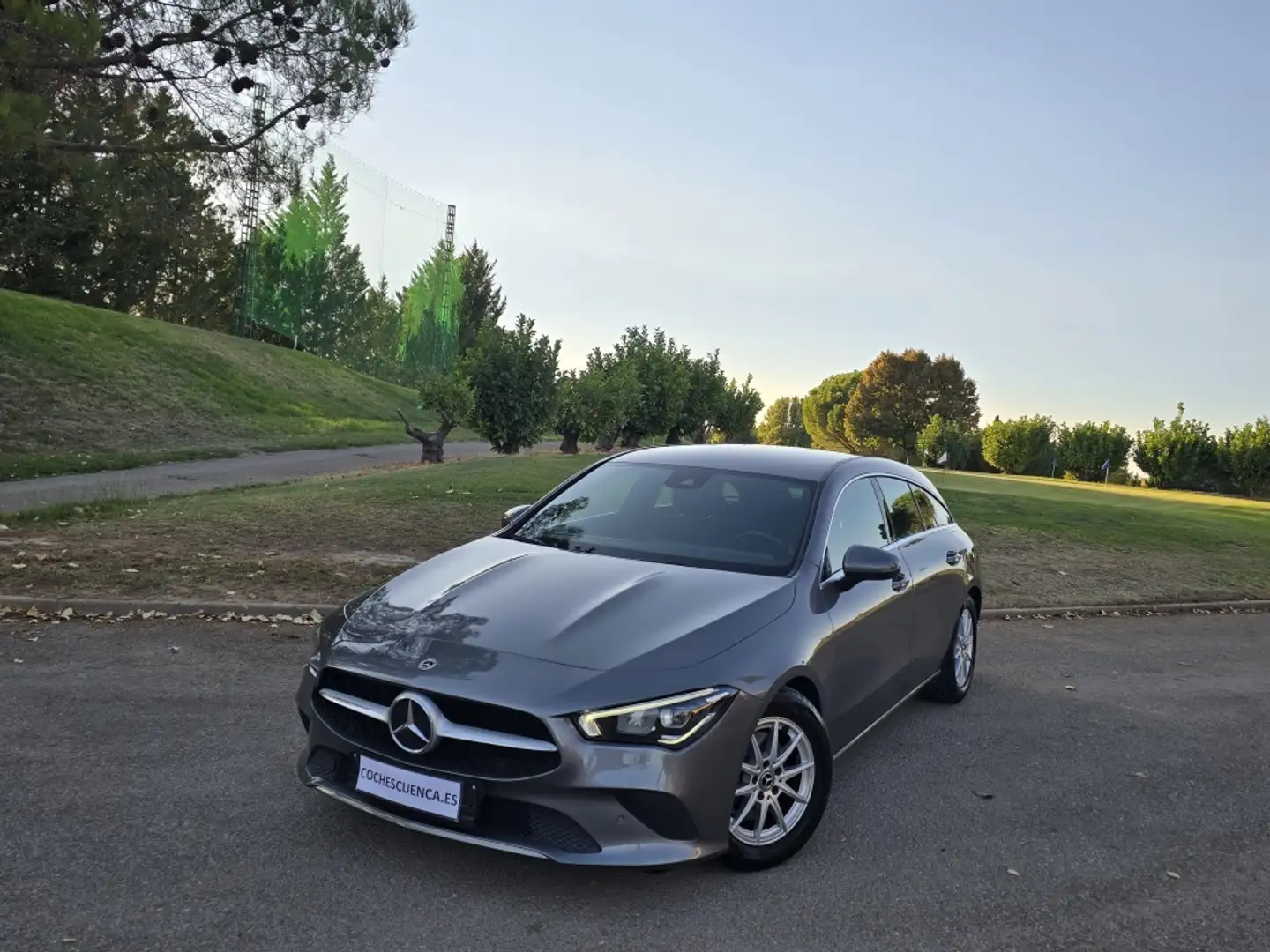 Mercedes-Benz CLA 180 d Business Line Gris - 2