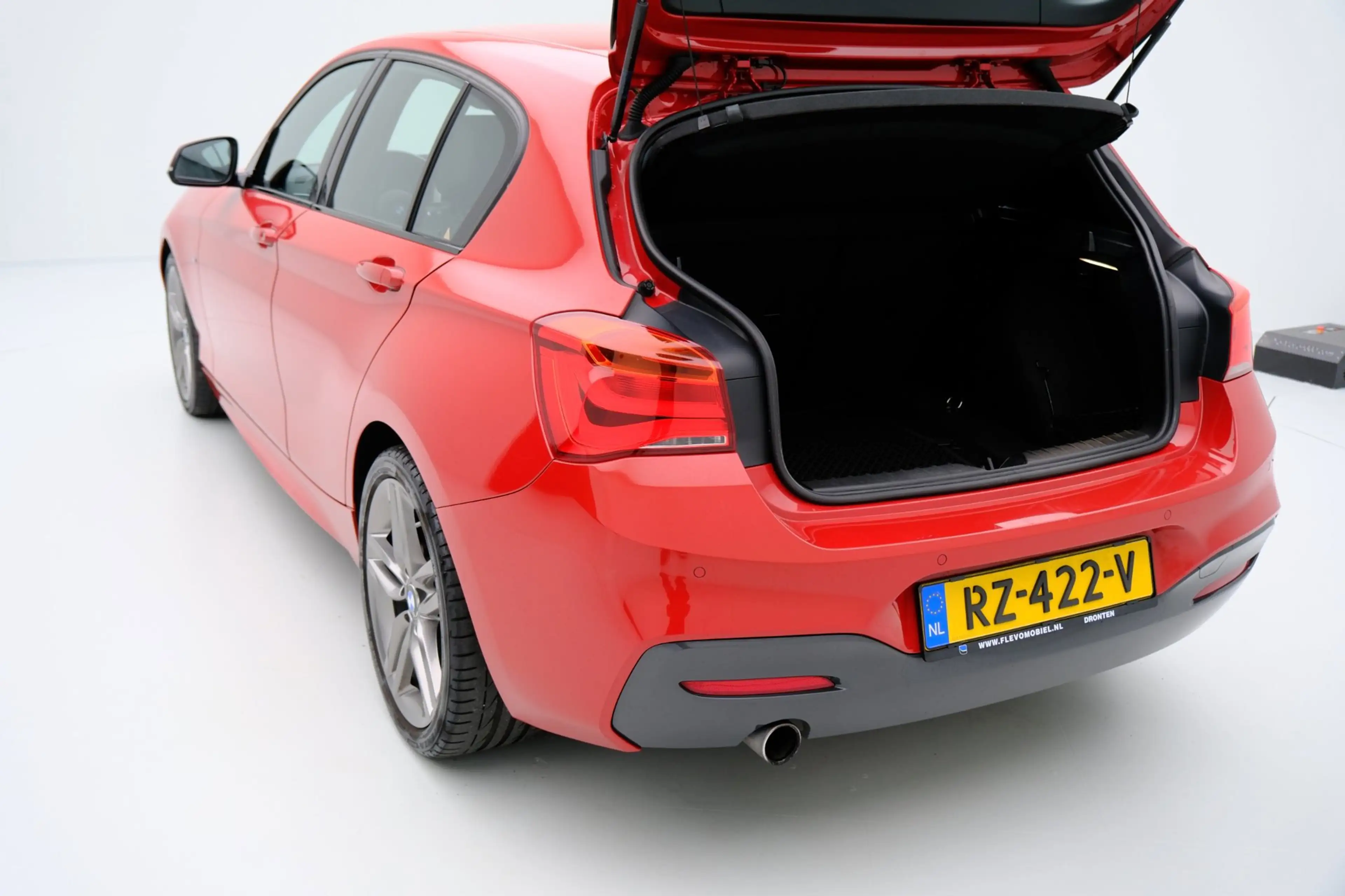 BMW 118 1-serie 118i M Sport Aut. Leder|Sportstoelen|Navi| — photo 11