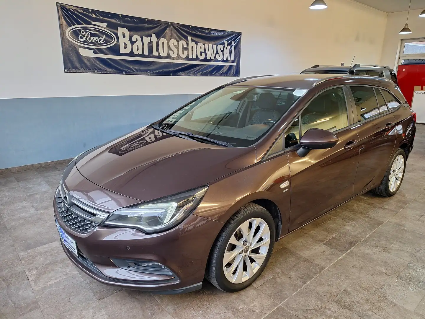 Opel Astra Edition Brun - 1