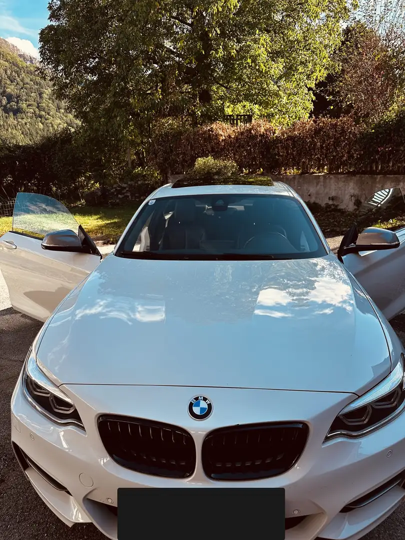 BMW 240 M240i Coupé xDrive Aut. Weiß - 1