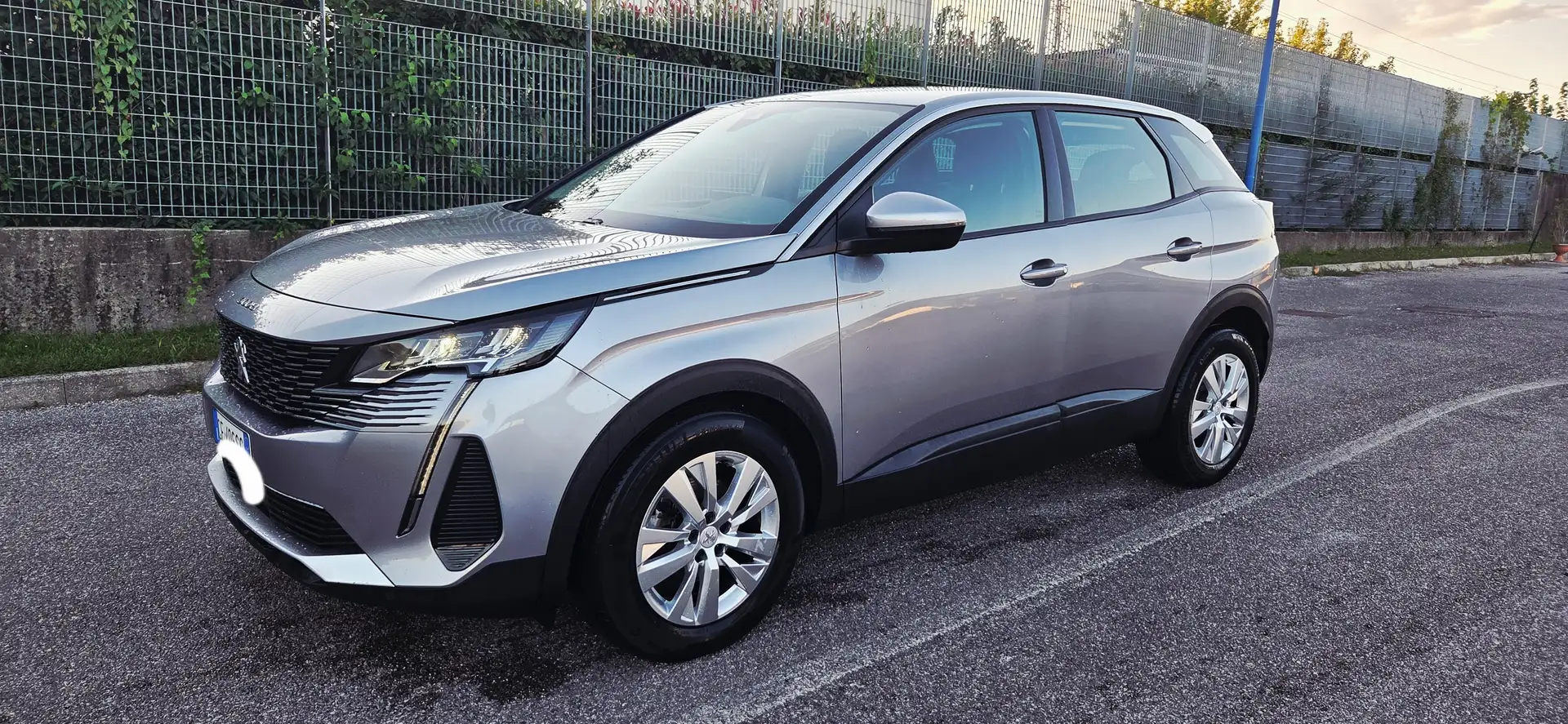 Peugeot 3008 3008 II 2021 1.5 bluehdi Business Pack S&S Grigio - 1