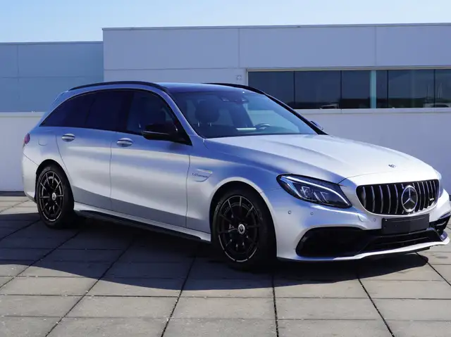 Mercedes-Benz C 63 AMG T Comand Panorma Nachtp Distronic SoundSyst