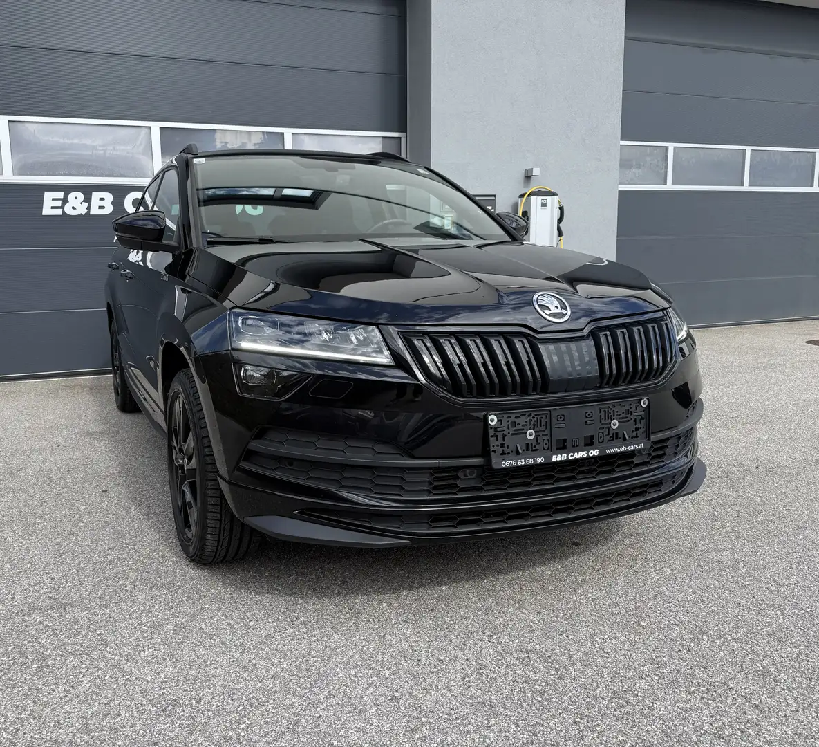 Skoda Karoq 1,5 TSI Sportline DSG Schwarz - 2