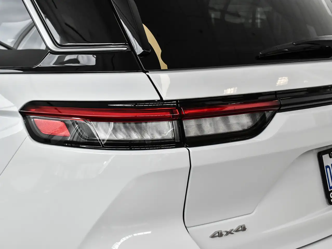 Jeep Grand Cherokee снимка Jeep Grand Cherokee