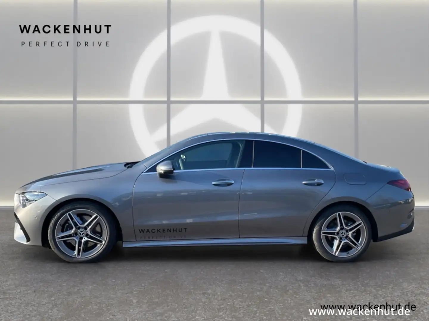 Mercedes-Benz CLA 200 d AMG PANO DISTR AHK MULTI WINTER 360° Grau - 2