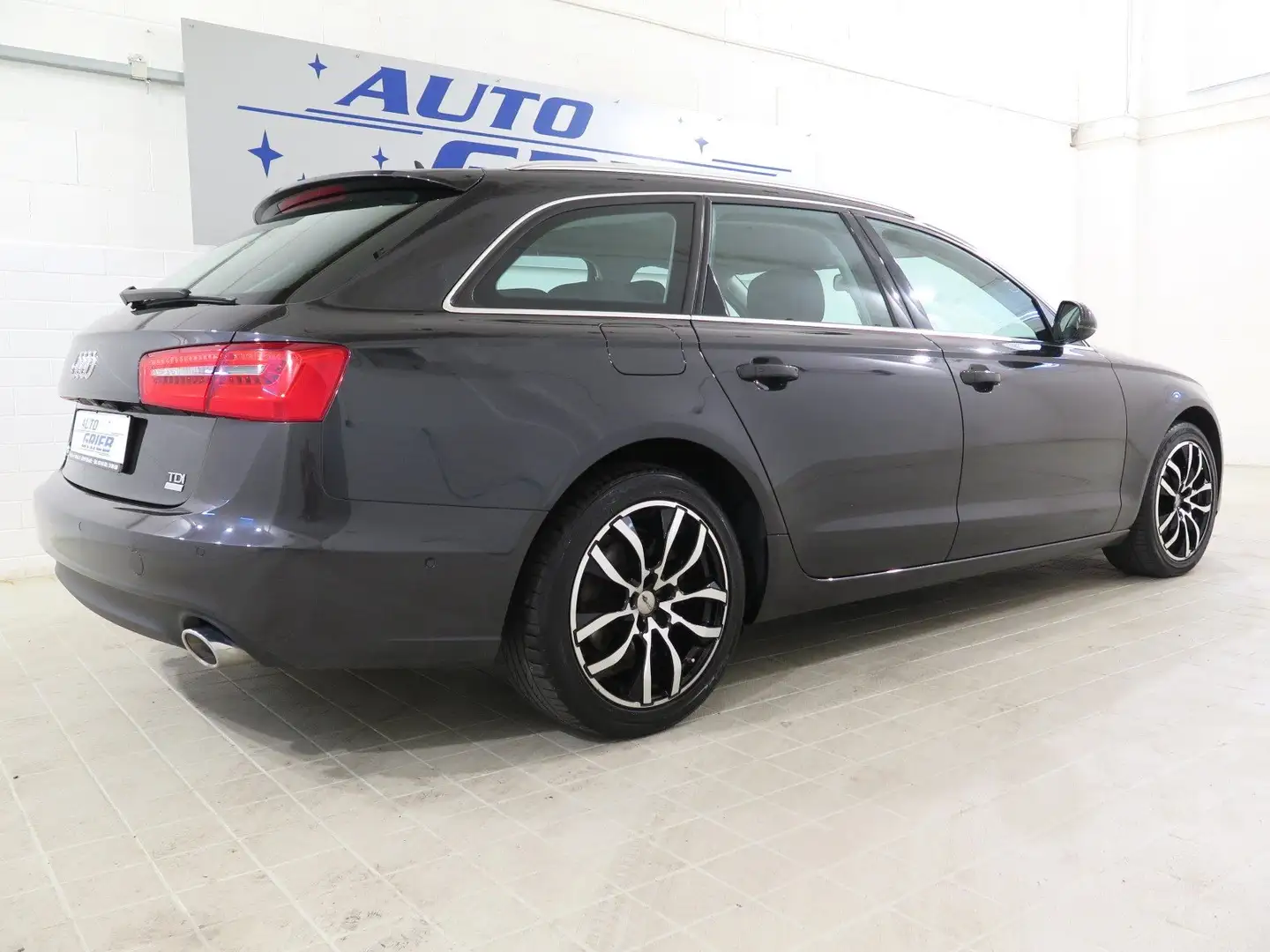 Audi A6 2.0 TDI ultra, Xenon,Navi,Sportsitze,GRA,PDC Grau - 2
