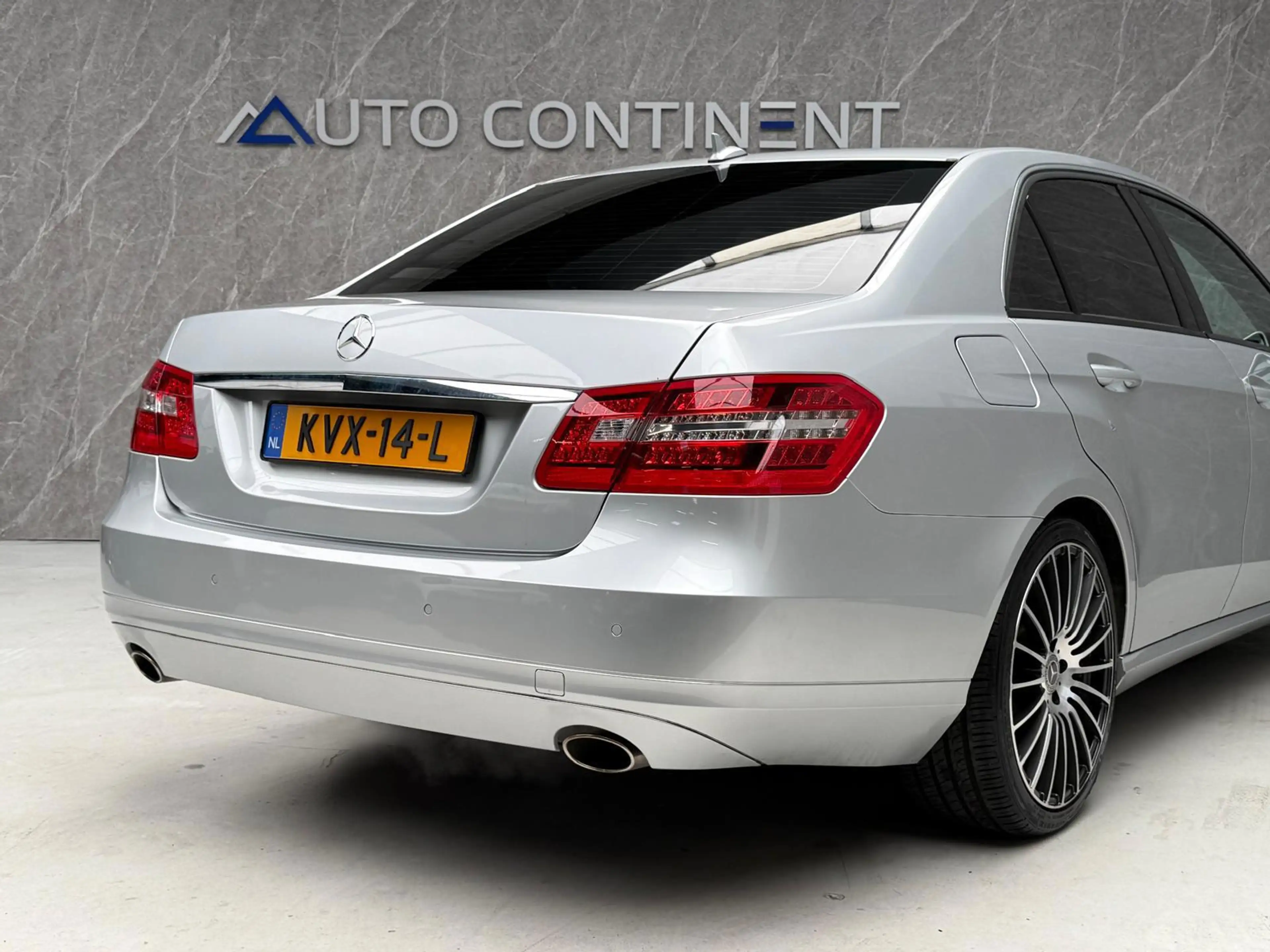 Mercedes-Benz E 350 CGI 293 PK / Dealer Onderhouden — photo 6