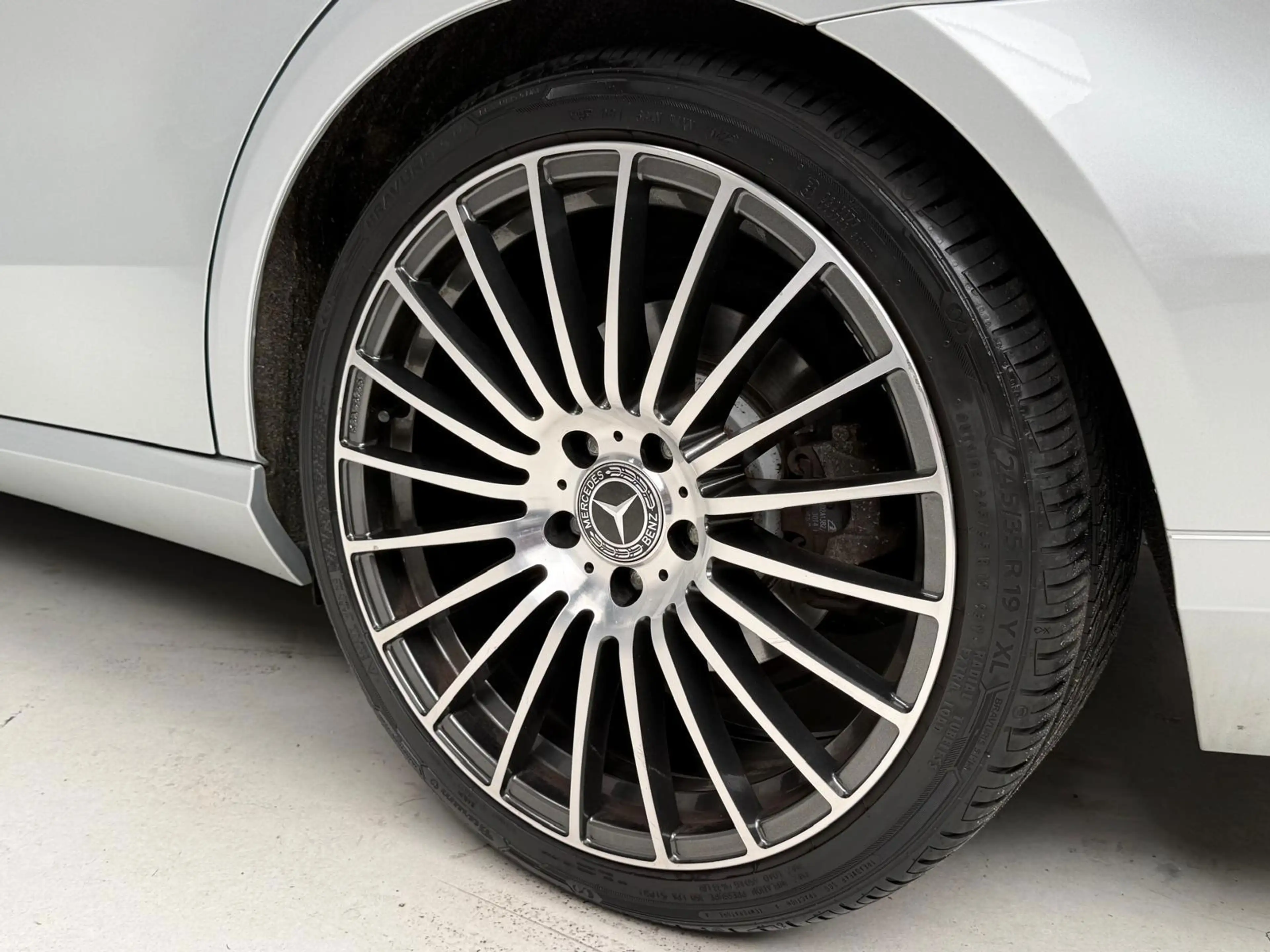 Mercedes-Benz E 350 CGI 293 PK / Dealer Onderhouden — photo 9