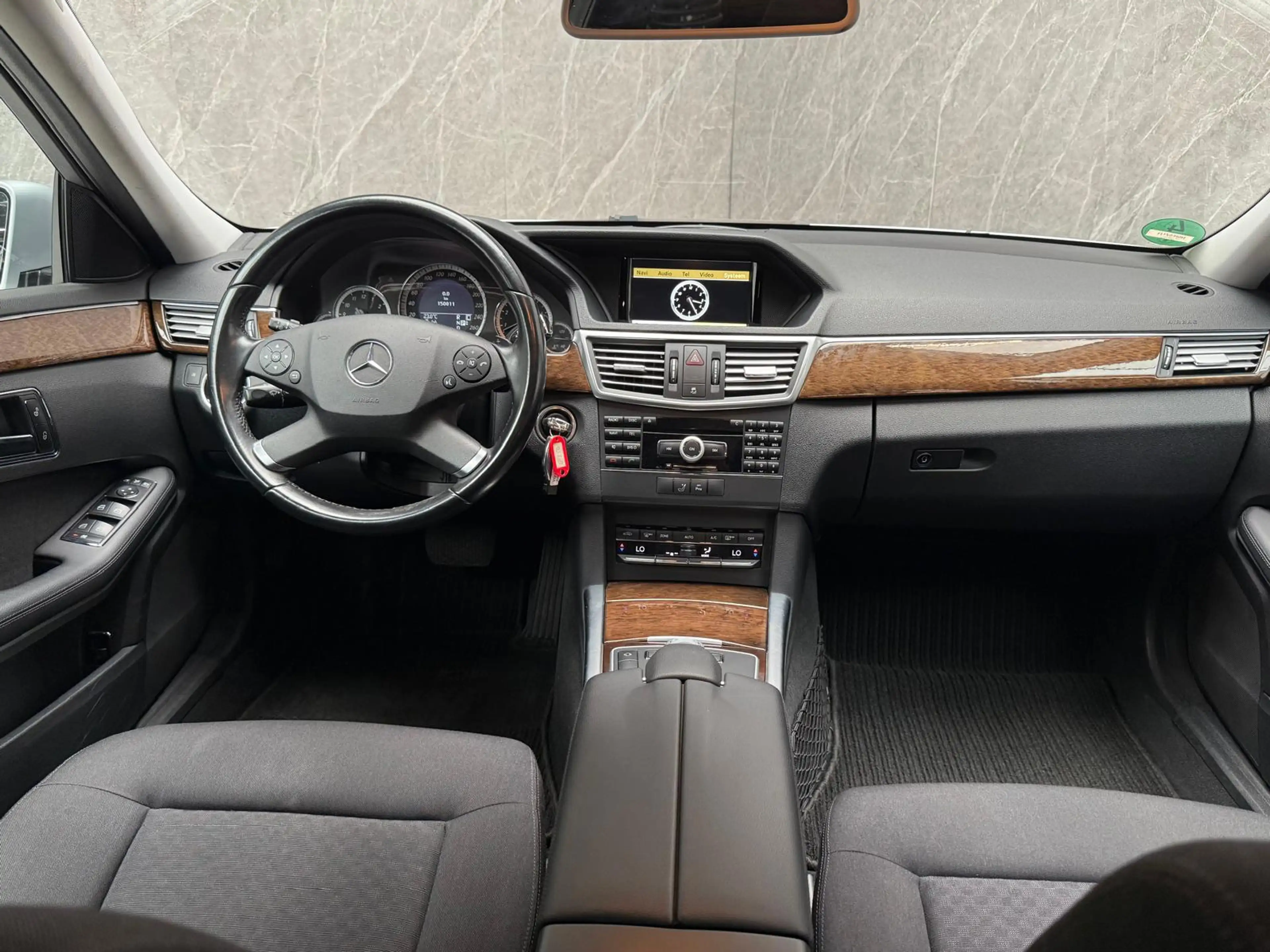 Mercedes-Benz E 350 CGI 293 PK / Dealer Onderhouden — photo 11