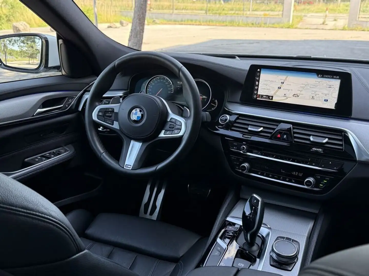 BMW 630 d // xDrive // M Sport // PANORAMA Blanc - 2
