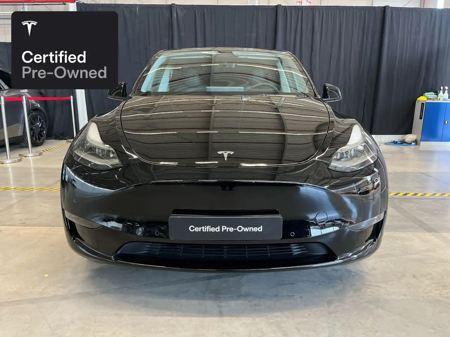Tesla Model Y Performance “Certified Pre-Owned” Zwart - 2