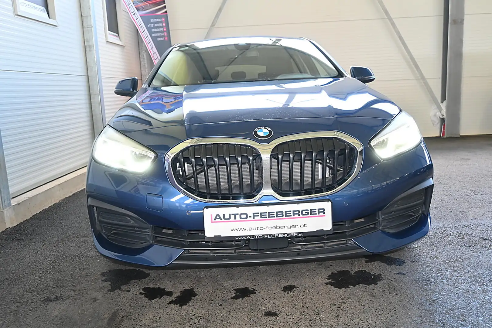 BMW 118 d Aut. Advantage; Sitzheizung, PDC, LED,Live co... Blau - 2