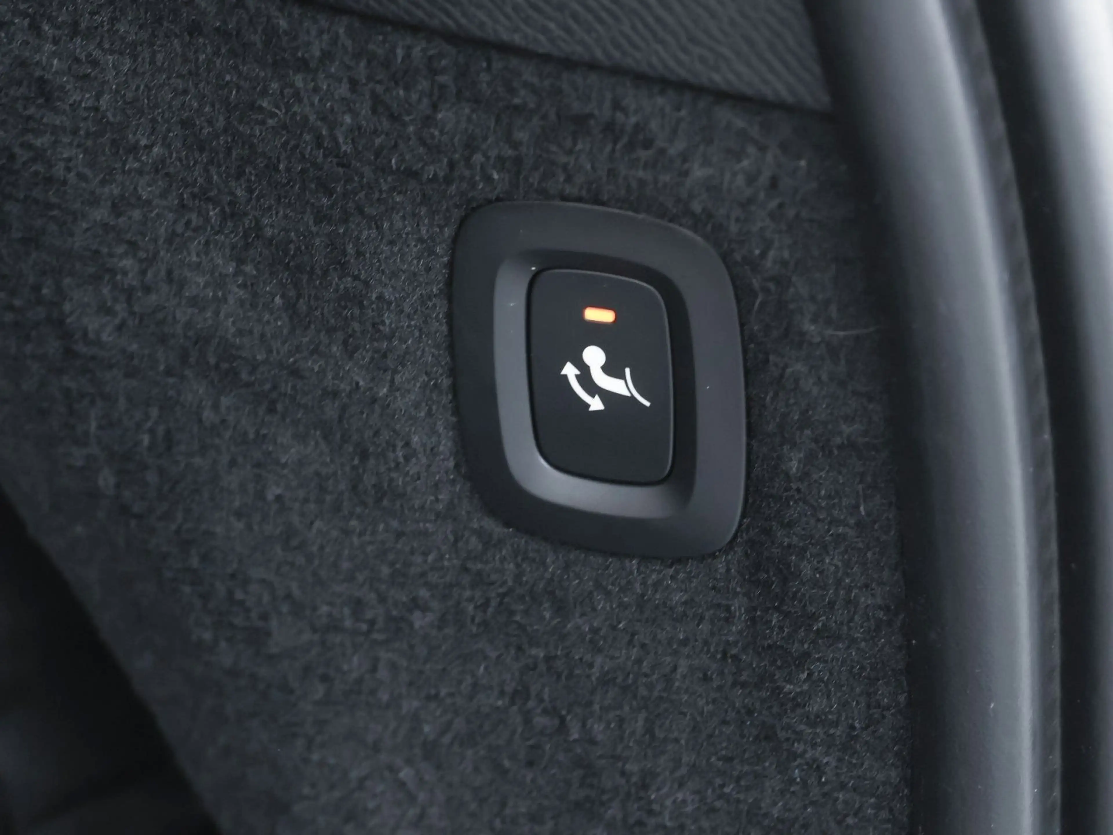 Volvo XC90 Inscription Expression Recharge PHEV — photo 13