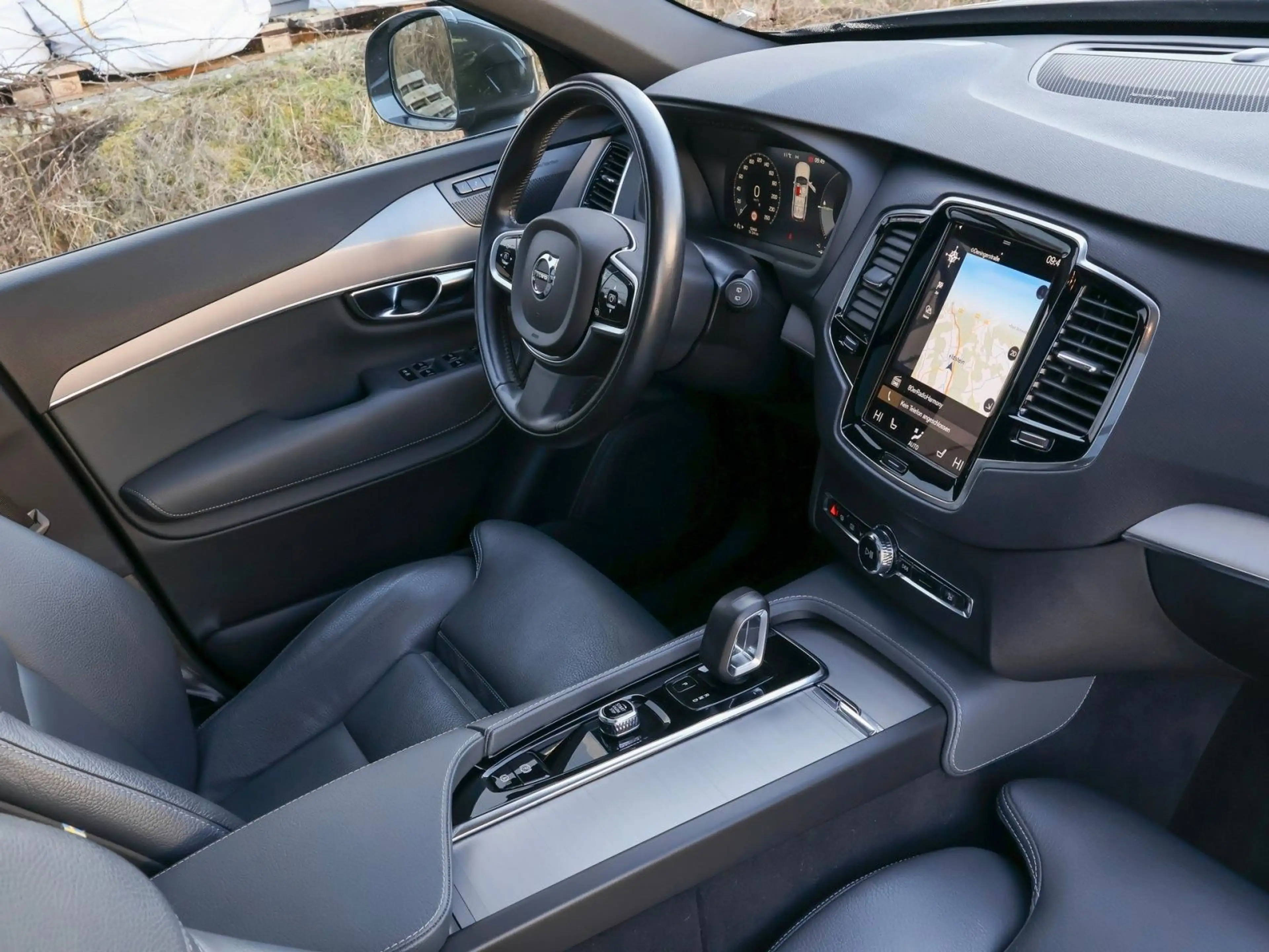 Volvo XC90 Inscription Expression Recharge PHEV — photo 4