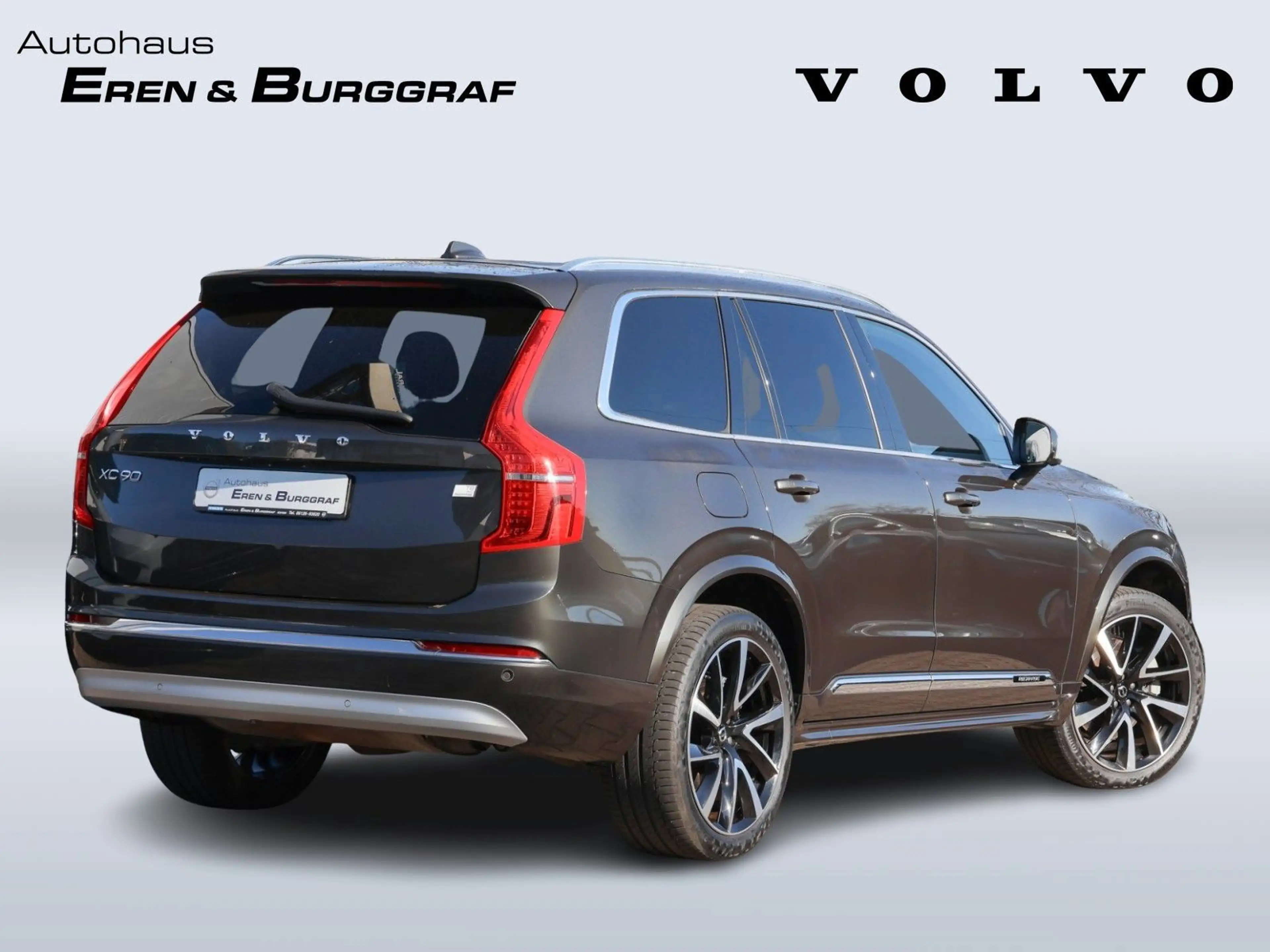 Volvo XC90 Inscription Expression Recharge PHEV — photo 2