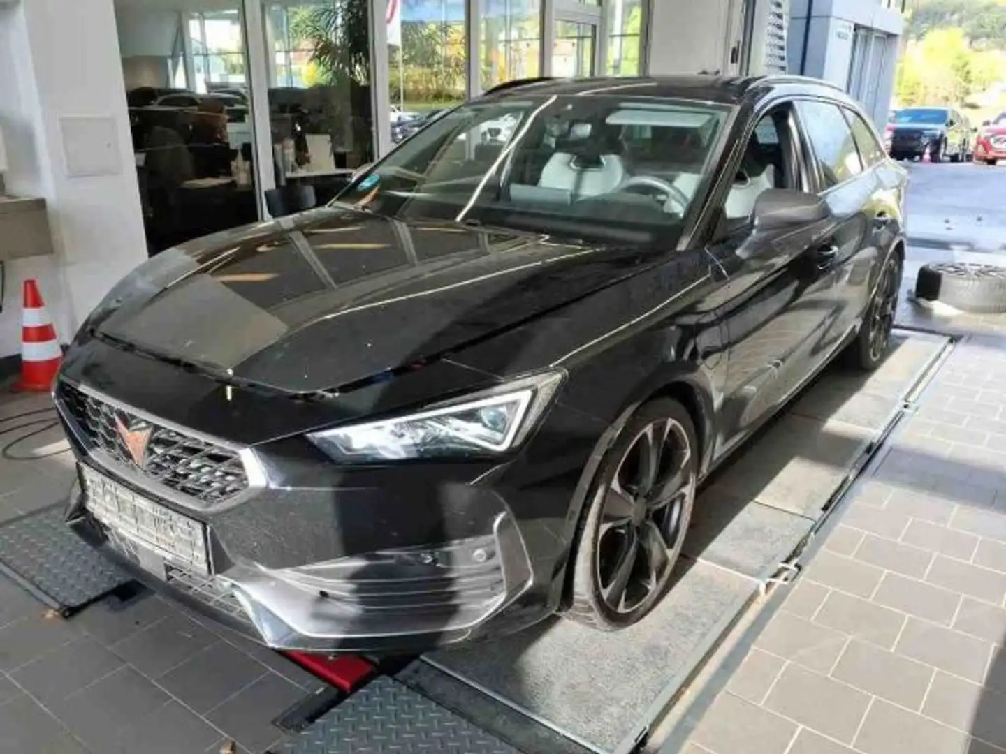 CUPRA Leon Sportstourer VZ eHybrid LM19 AHK KAMERA eKL Schwarz - 2