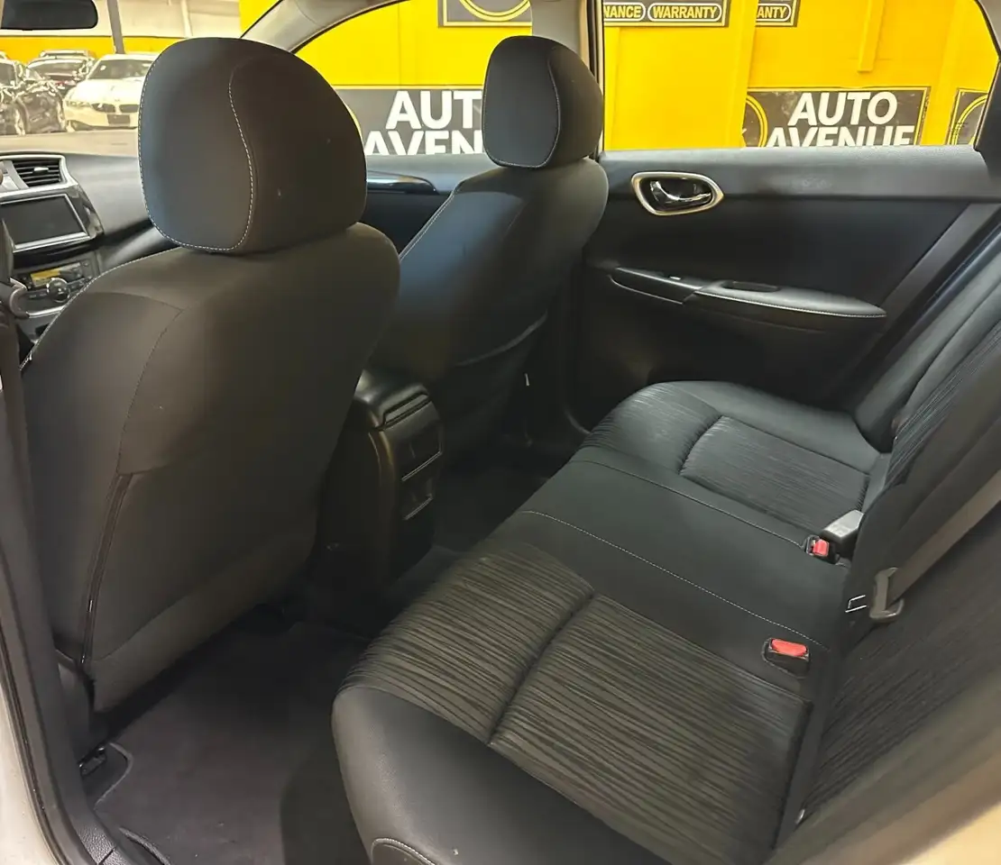 Nissan Sentra снимка Nissan Sentra