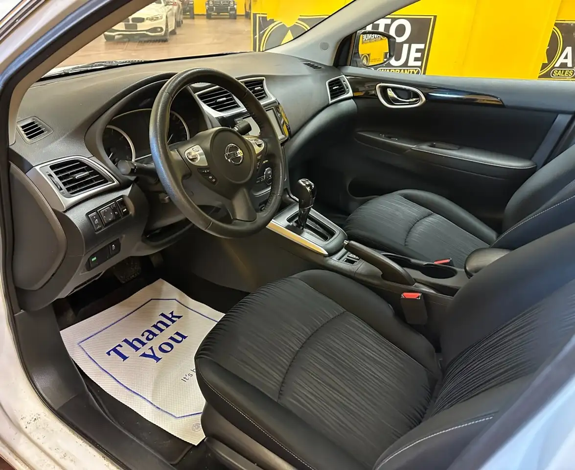 Nissan Sentra снимка Nissan Sentra