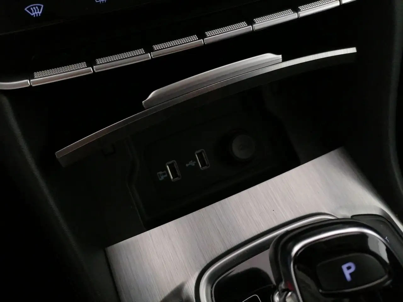 MG HS E 1.5 t-gdi phev Exclusive auto, миниатюра 21