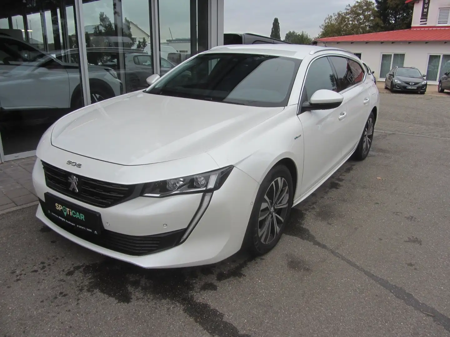 Peugeot 508 Plug-In Hybrid 225 e-EAT8 Allure Pack SW Weiß - 1