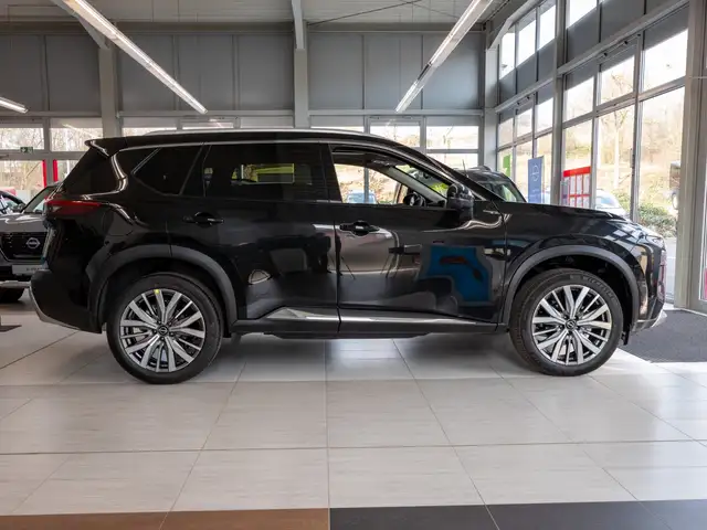 Nissan X-Trail view 8
