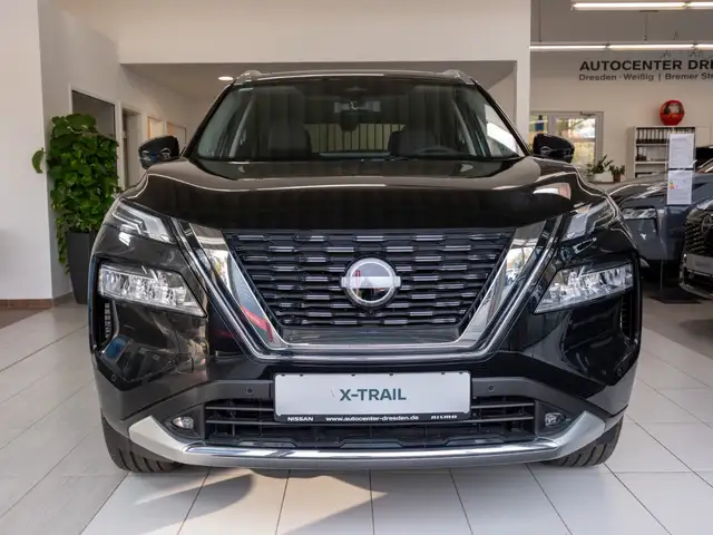 Nissan X-Trail view 7