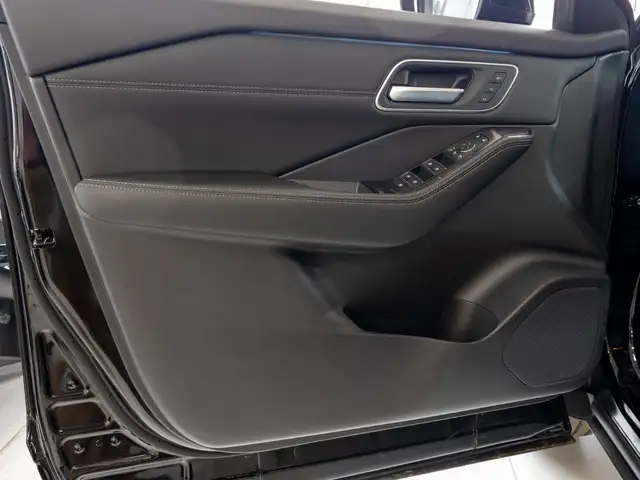 Nissan X-Trail view 24