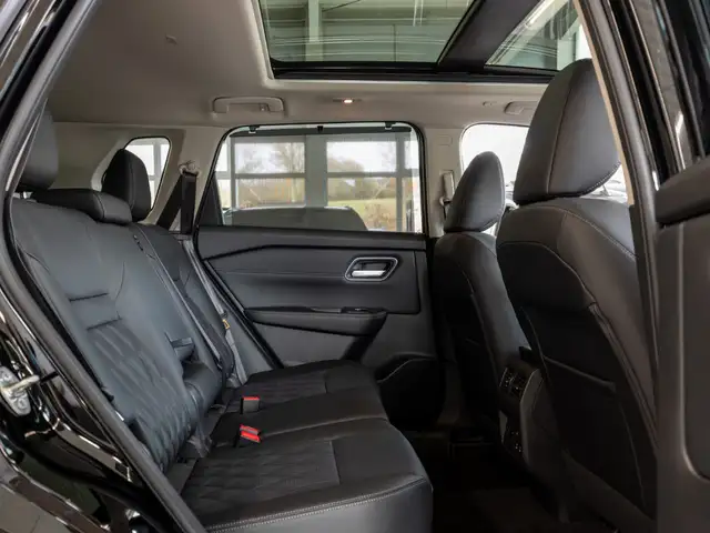 Nissan X-Trail view 23