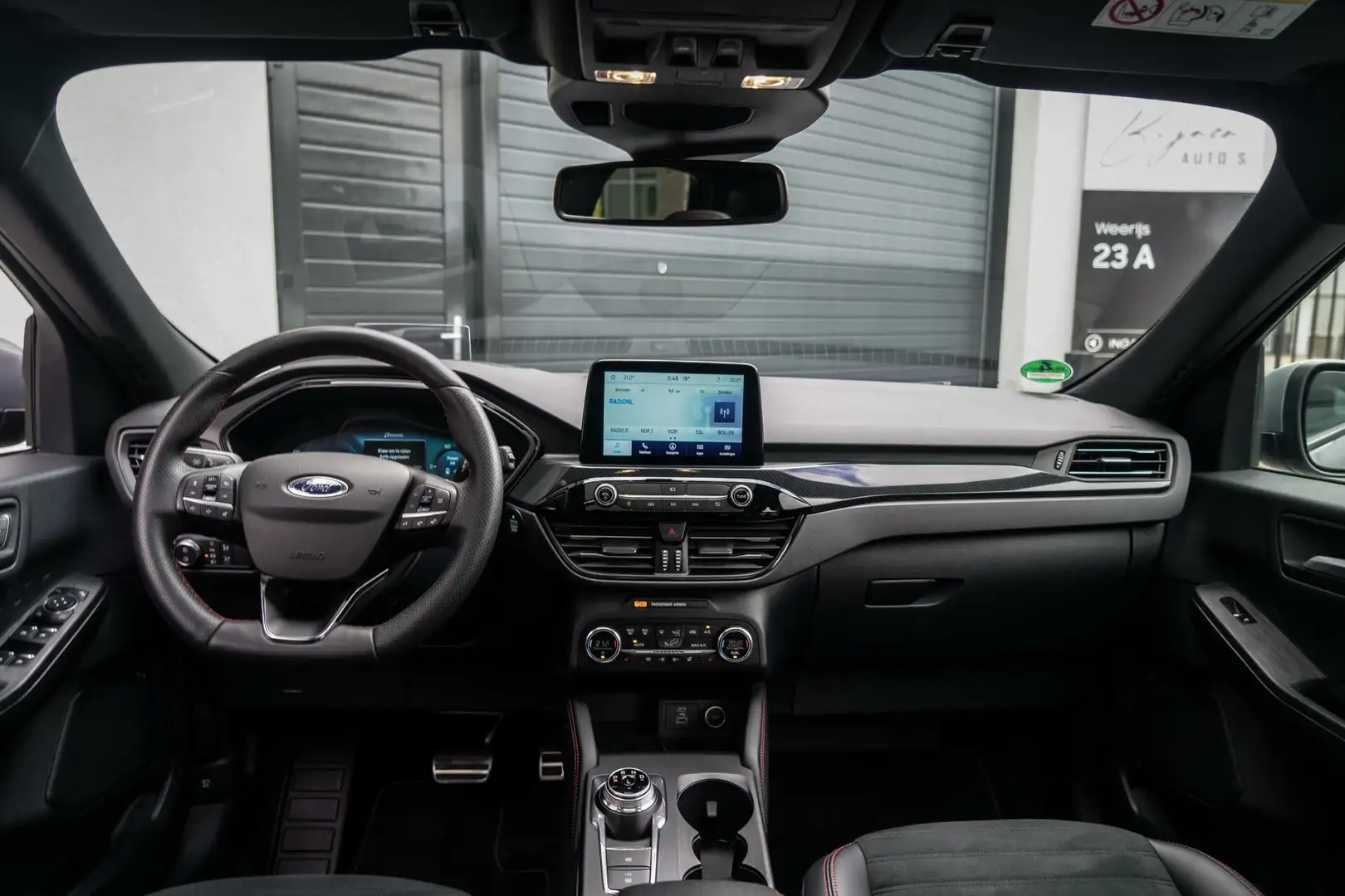 Ford Kuga 2.5 PHEV ST-Line X PANO / CAMERA / BANG & OLUFSEN - 2