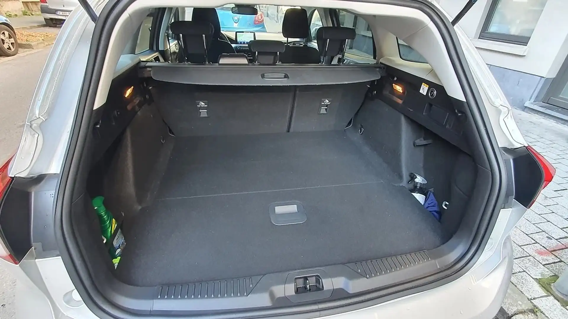 Ford Focus Focus 1.5 TDCi SYNC Edition PowerShift Gris - 2