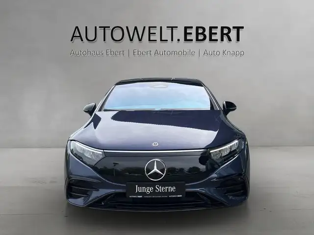Mercedes-Benz Eqs view 6